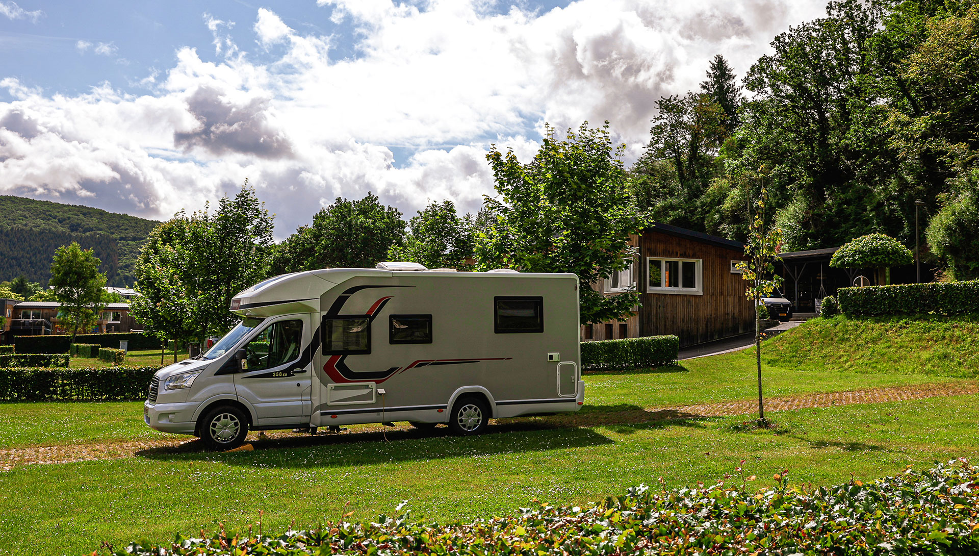 Wunnmobil op enger Stellplaz um Camping Kaul zu Wolz